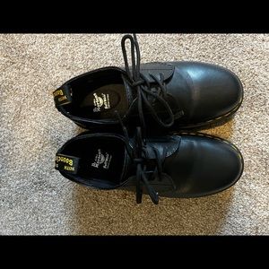 Dr Martens Audrick 3-eye shoes with chunky sole in black